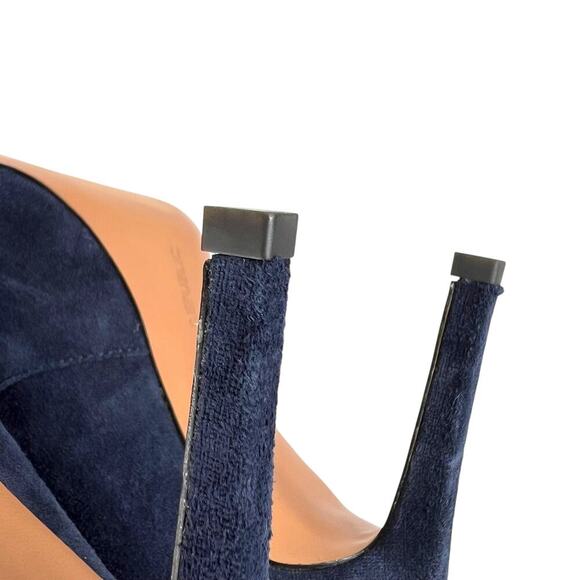Banana Republic 3 inch Blue Suede Silettos Women's Size 5 1/2 - Picture 11 of 14